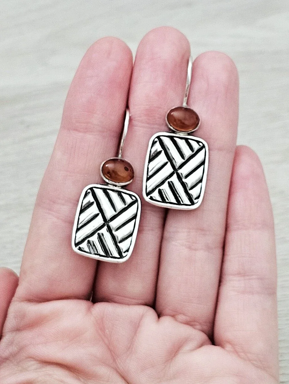 Silpada Rare Sterling Silver Amber Cabochon Rectangular Chevron Earrings W1451
